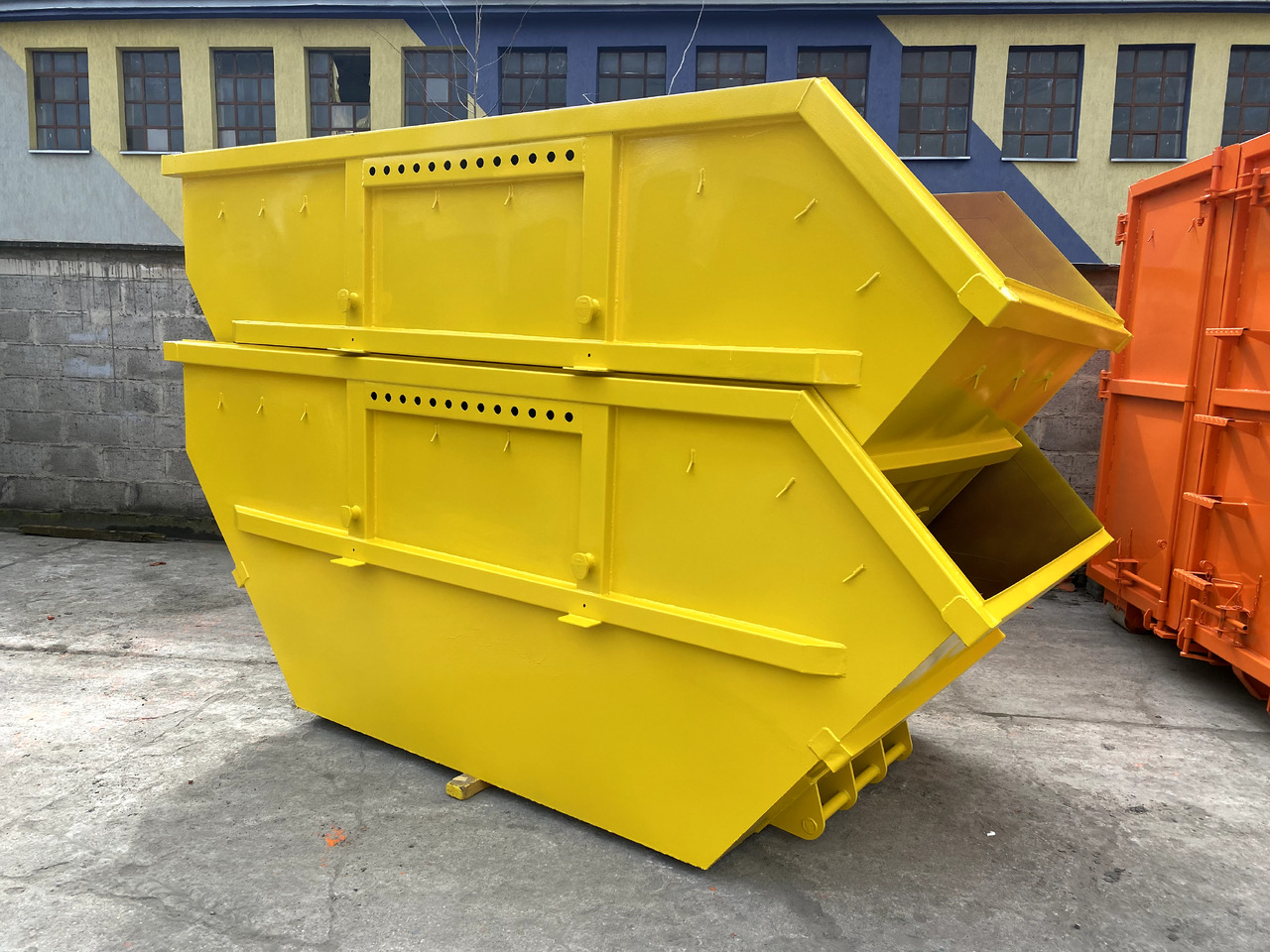 Metal-K Mulda/Bauschuttcontainer M5,5 - Liftdumper konteiner: pilt 1 Metal-K Mulda/Bauschuttcontainer M5,5 - Liftdumper konteiner: pilt 1