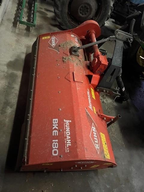 Kuhn BKE180 SLAGLEKLIPPER - Niiduk: pilt 1 Kuhn BKE180 SLAGLEKLIPPER - Niiduk: pilt 1