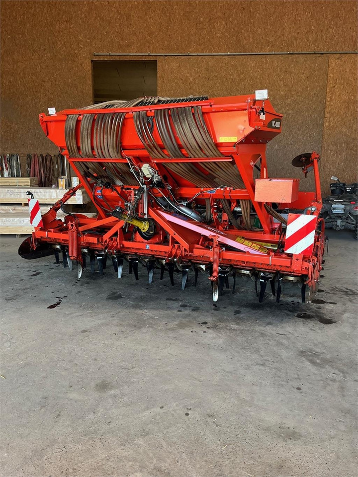 Kuhn VENTA NC4000HR - Kombain-külvimasin: pilt 1 Kuhn VENTA NC4000HR - Kombain-külvimasin: pilt 1
