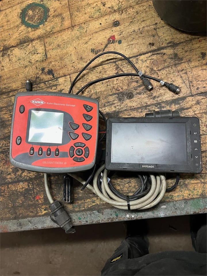 Kuhn VENTA NC4000HR - Kombain-külvimasin: pilt 5 Kuhn VENTA NC4000HR - Kombain-külvimasin: pilt 5