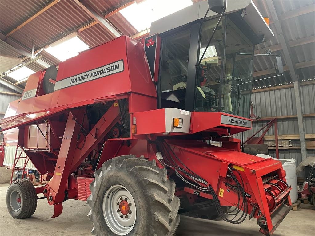 Massey Ferguson MF 30 MEJETÆRSKER - Kombain: pilt 2 Massey Ferguson MF 30 MEJETÆRSKER - Kombain: pilt 2
