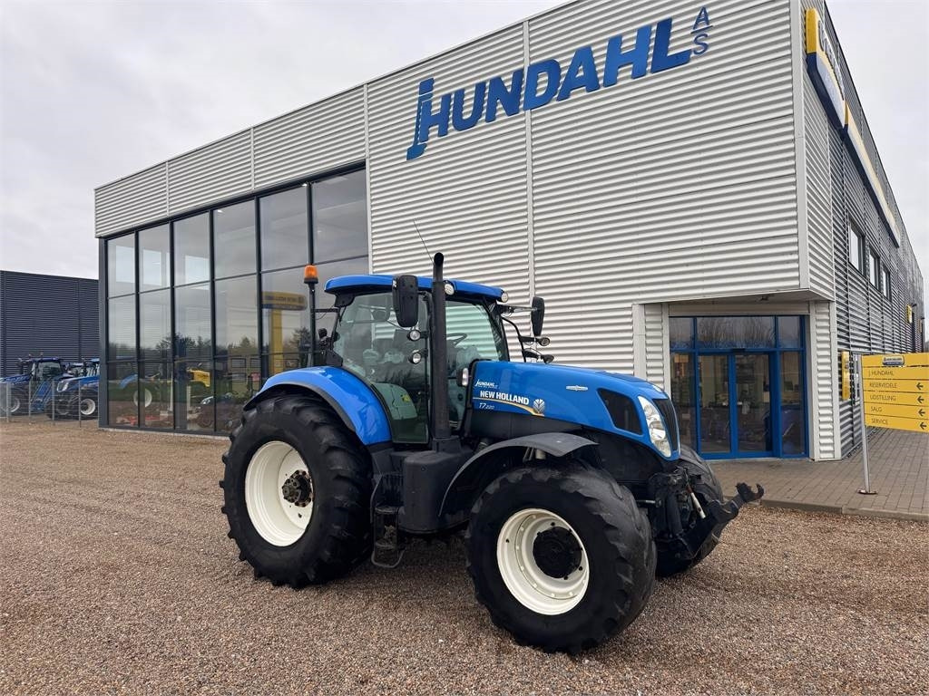 New Holland T7.220 AC - Traktor: pilt 1 New Holland T7.220 AC - Traktor: pilt 1