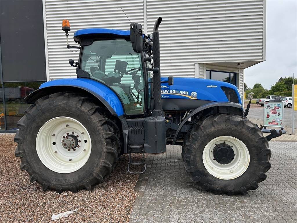 New Holland T7.270AC KEY - Traktor: pilt 2 New Holland T7.270AC KEY - Traktor: pilt 2