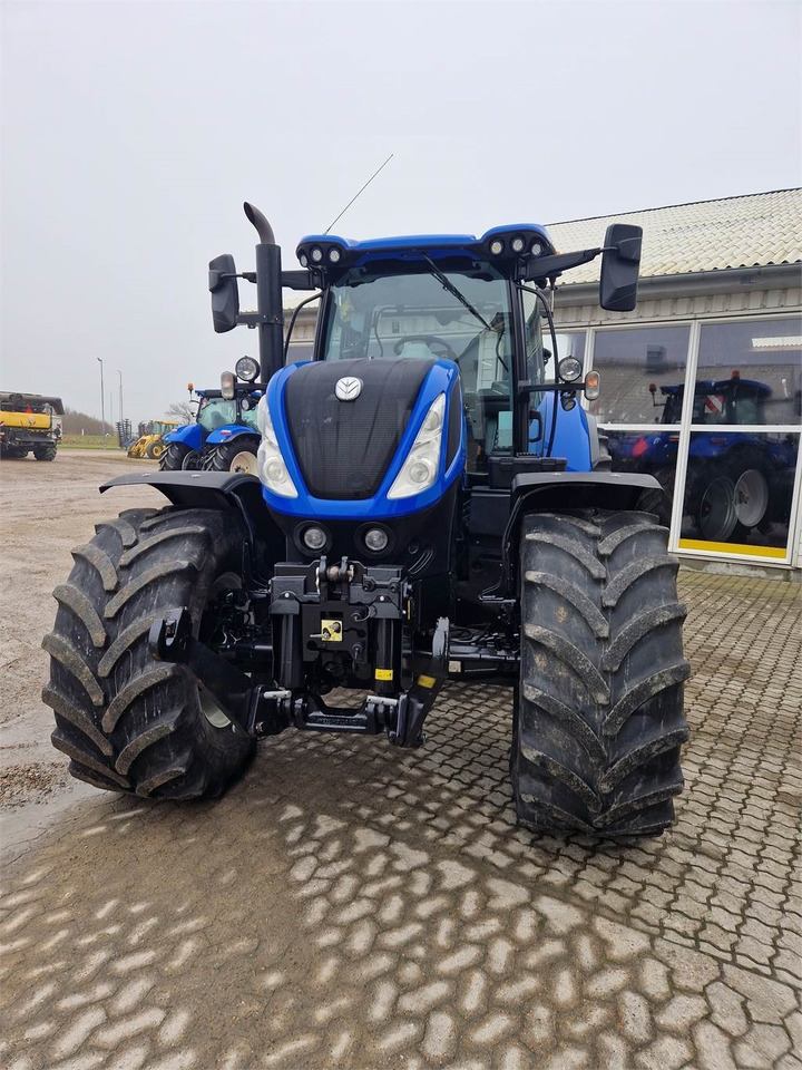 New Holland T7.270AC STAGE V - Traktor: pilt 3 New Holland T7.270AC STAGE V - Traktor: pilt 3