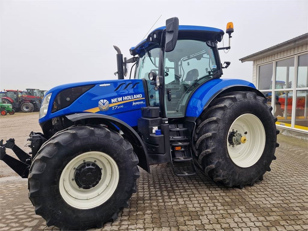 New Holland T7.270AC STAGE V - Traktor: pilt 2 New Holland T7.270AC STAGE V - Traktor: pilt 2