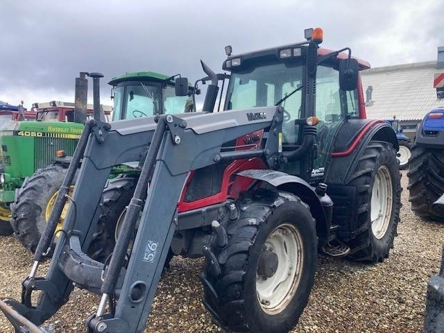Valtra N123 MED FRONTLÆSSER - Traktor: pilt 1 Valtra N123 MED FRONTLÆSSER - Traktor: pilt 1