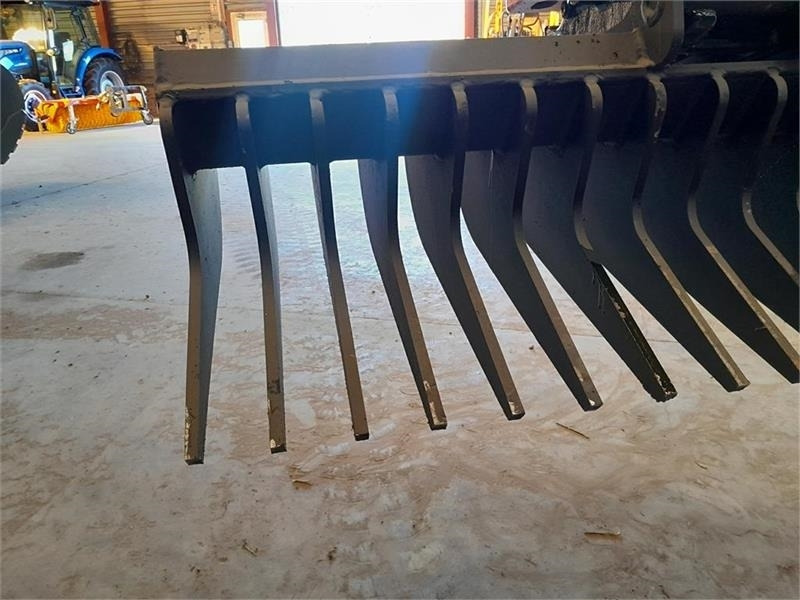 - - - CP METAL RIVE - Kaarutaja/ Reha: pilt 3 - - - CP METAL RIVE - Kaarutaja/ Reha: pilt 3