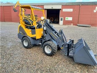 Eurotrac W11 - Minilaadur: pilt 1 Eurotrac W11 - Minilaadur: pilt 1