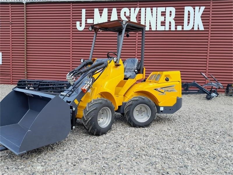 Eurotrac W11 Teleskoparm - Minilaadur: pilt 3 Eurotrac W11 Teleskoparm - Minilaadur: pilt 3