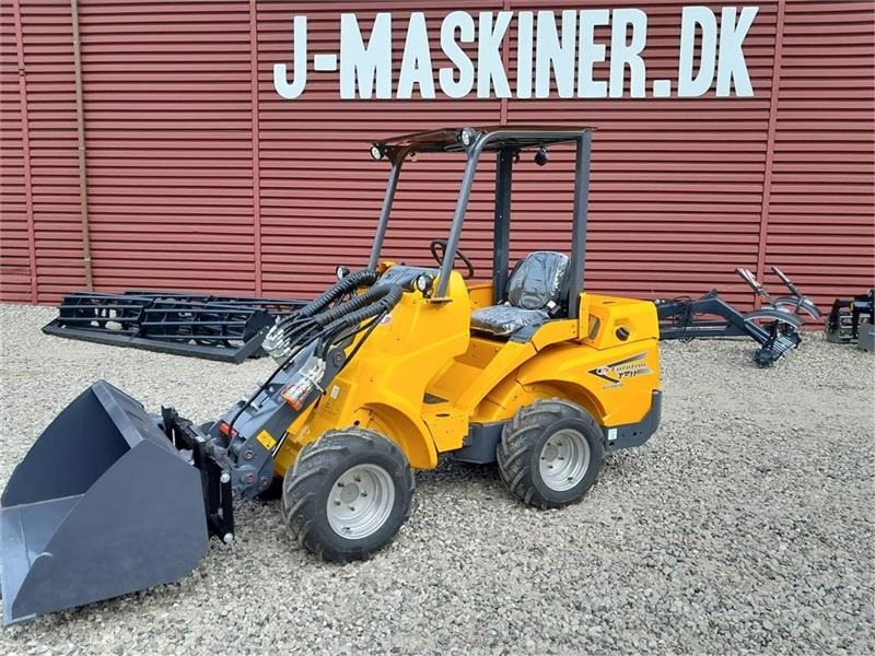 Eurotrac W11 Teleskoparm - Minilaadur: pilt 2 Eurotrac W11 Teleskoparm - Minilaadur: pilt 2