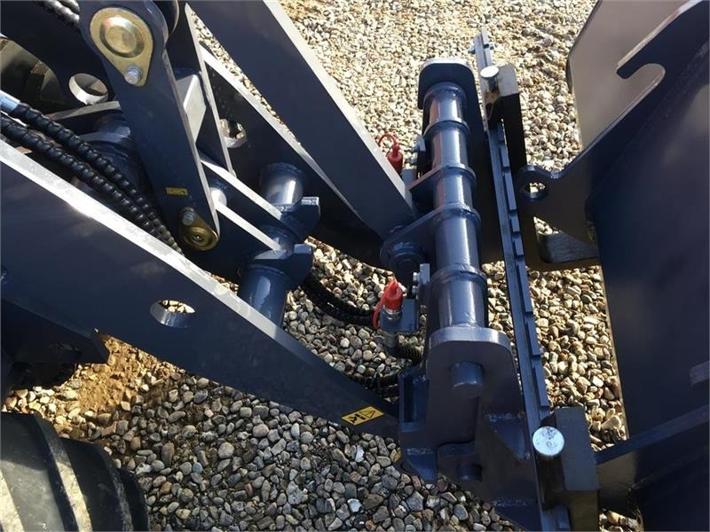 Eurotrac W12 m. lang arm  - Minilaadur: pilt 5 Eurotrac W12 m. lang arm  - Minilaadur: pilt 5