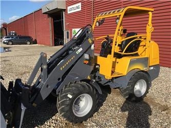Eurotrac W12 m. lang arm  - Minilaadur: pilt 1 Eurotrac W12 m. lang arm  - Minilaadur: pilt 1