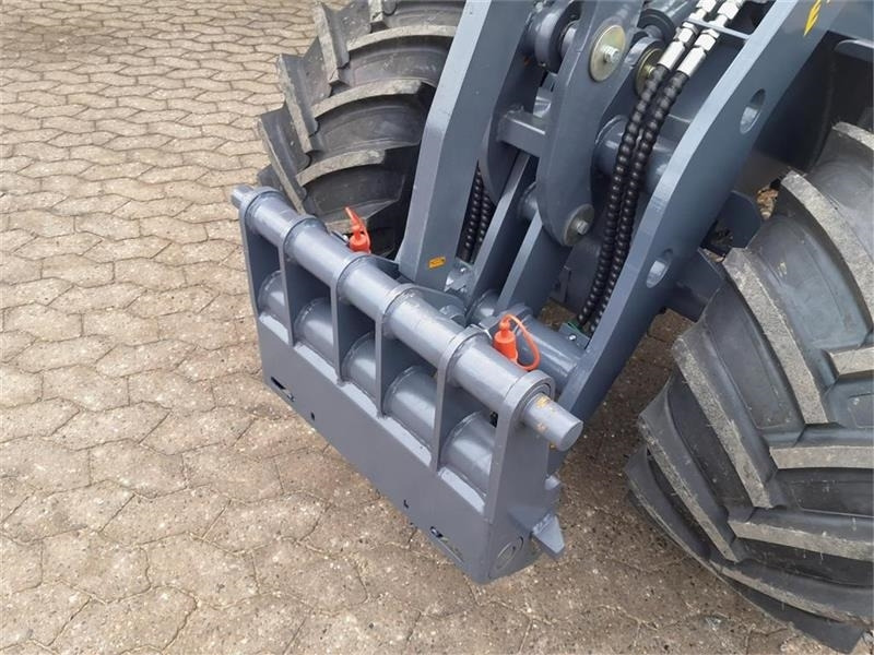 Eurotrac W12 med førerhus  - Minilaadur: pilt 5 Eurotrac W12 med førerhus  - Minilaadur: pilt 5