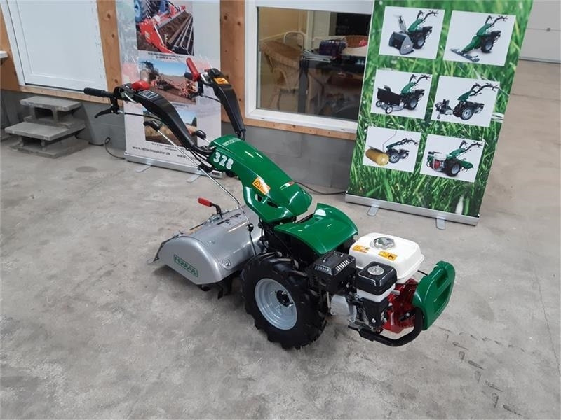 Ferrari 328 - Munitsipaaltraktor: pilt 1 Ferrari 328 - Munitsipaaltraktor: pilt 1