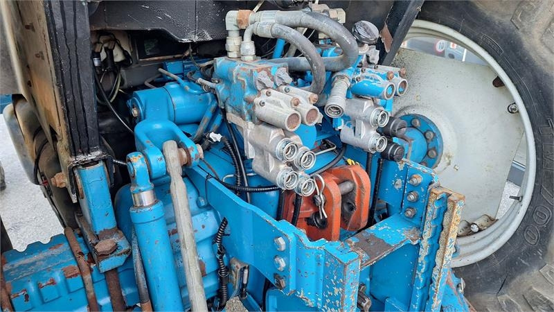 Ford 8240  liising Ford 8240: pilt 6