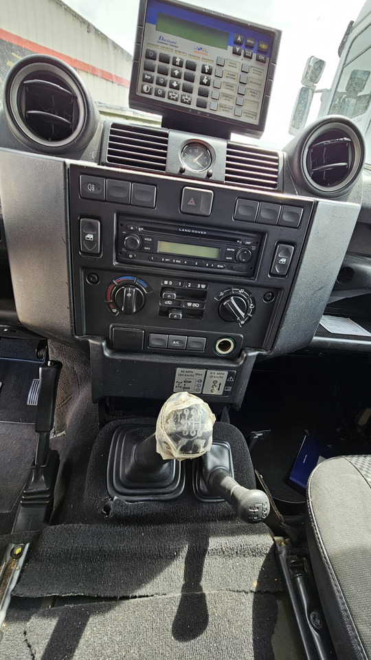 Tarbesõiduk LAND ROVER Défender Ambulance: pilt 8