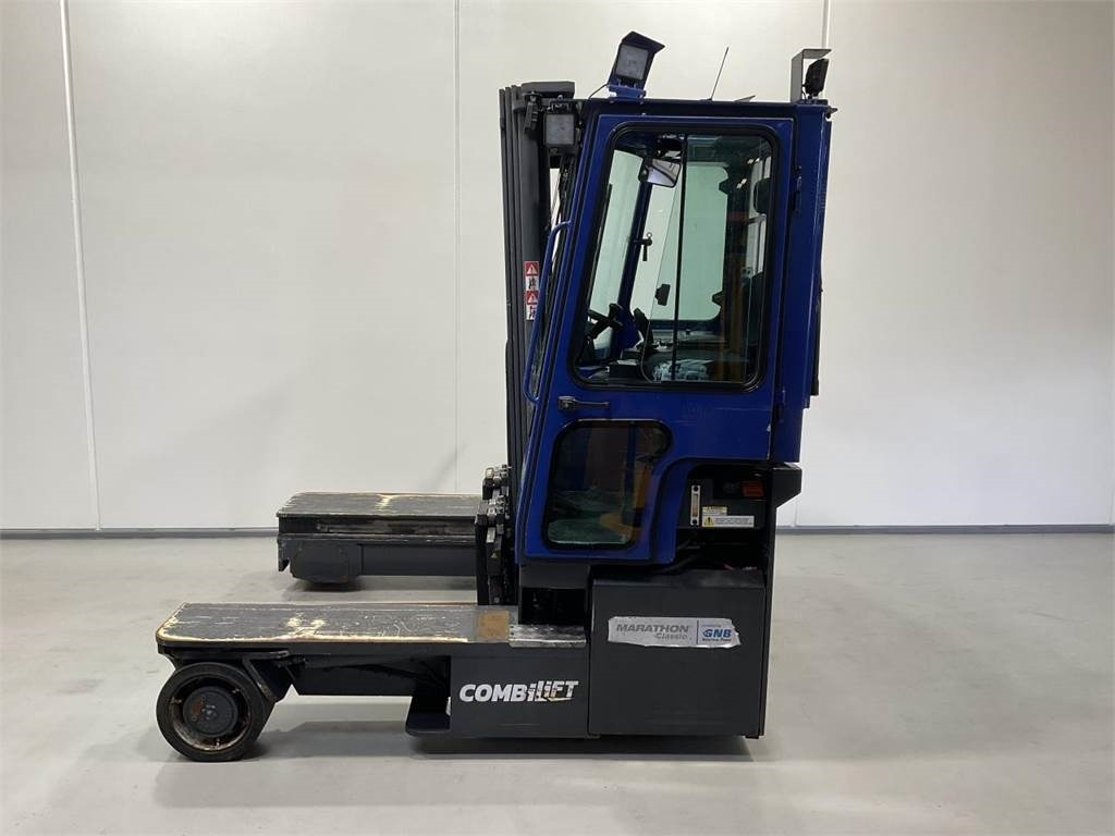 Combilift C4000ET - 4-suunaline lükandmastiga tõstuk: pilt 3 Combilift C4000ET - 4-suunaline lükandmastiga tõstuk: pilt 3