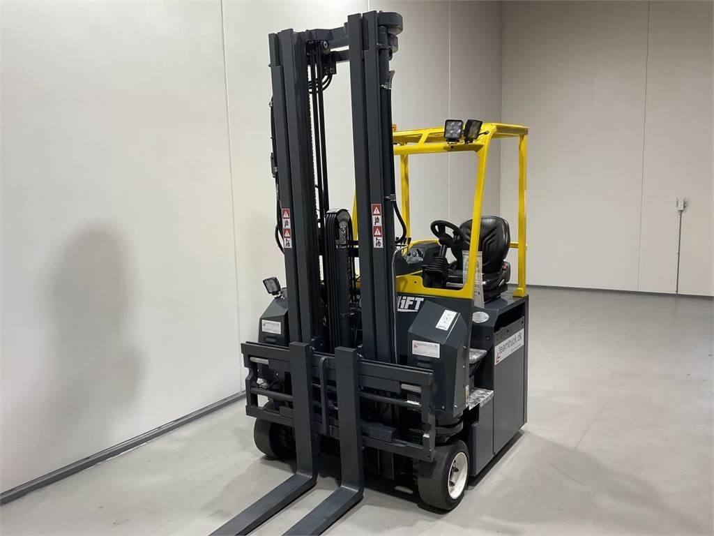 Combilift CBE3000 - 4-suunaline lükandmastiga tõstuk: pilt 4 Combilift CBE3000 - 4-suunaline lükandmastiga tõstuk: pilt 4
