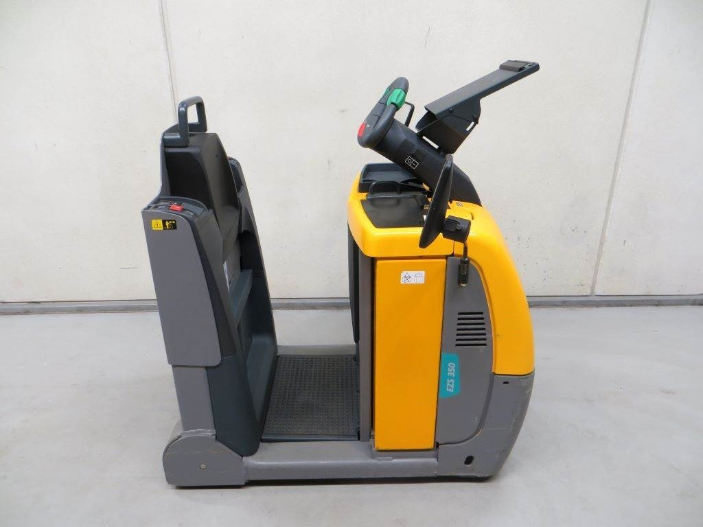 Jungheinrich EZS 350 - Laotraktor: pilt 1 Jungheinrich EZS 350 - Laotraktor: pilt 1