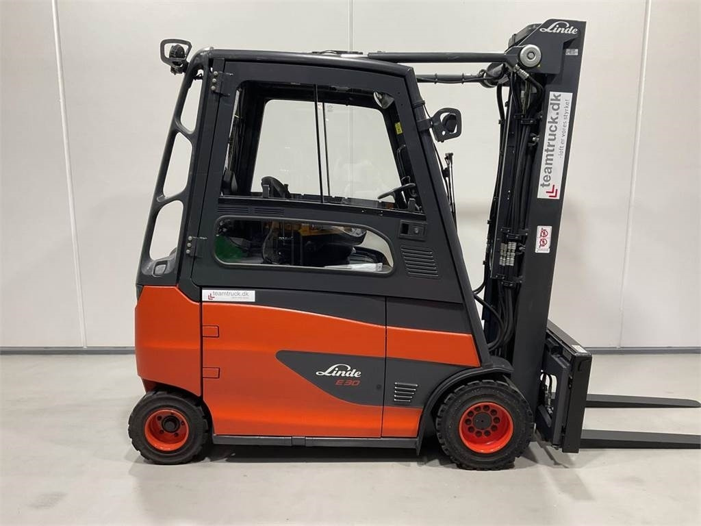 Linde E30HL-01/600 - Elektritõstuk: pilt 1 Linde E30HL-01/600 - Elektritõstuk: pilt 1
