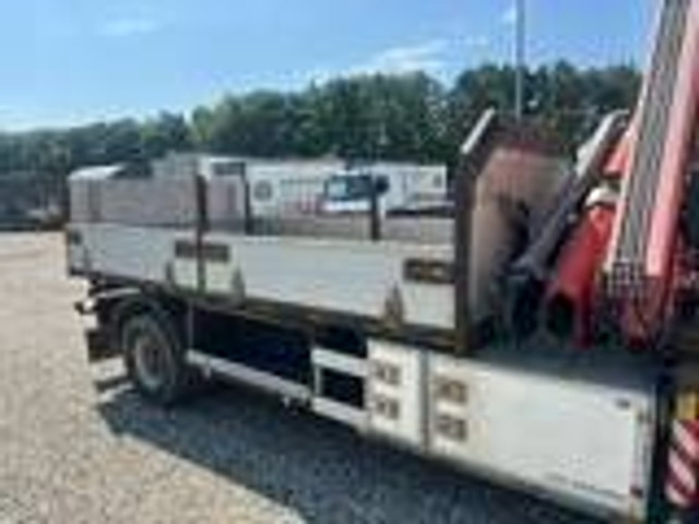 Iveco Eurocargo 120 EL 210hp / Fassi 80A Year 2012 + Tip - Kraanaga veoauto: pilt 4 Iveco Eurocargo 120 EL 210hp / Fassi 80A Year 2012 + Tip - Kraanaga veoauto: pilt 4