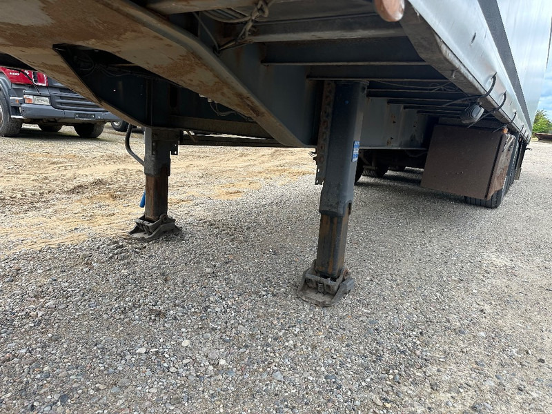 Lecitrailer Mega trailer with hydraulic roof / Poultry trailer - Loomaveo poolhaagis: pilt 3 Lecitrailer Mega trailer with hydraulic roof / Poultry trailer - Loomaveo poolhaagis: pilt 3
