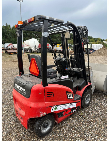 NP truck A18 truck with shovel and forks - Elektritõstuk: pilt 2 NP truck A18 truck with shovel and forks - Elektritõstuk: pilt 2