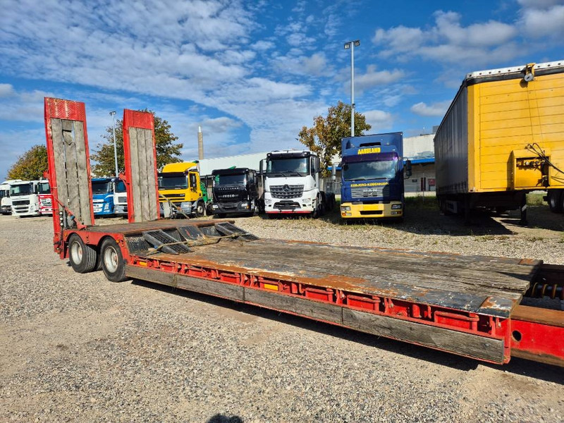 Nooteboom Machine trailer W/ extendable bed & Hyd Ramps - Madal platvormpoolhaagis: pilt 3 Nooteboom Machine trailer W/ extendable bed & Hyd Ramps - Madal platvormpoolhaagis: pilt 3