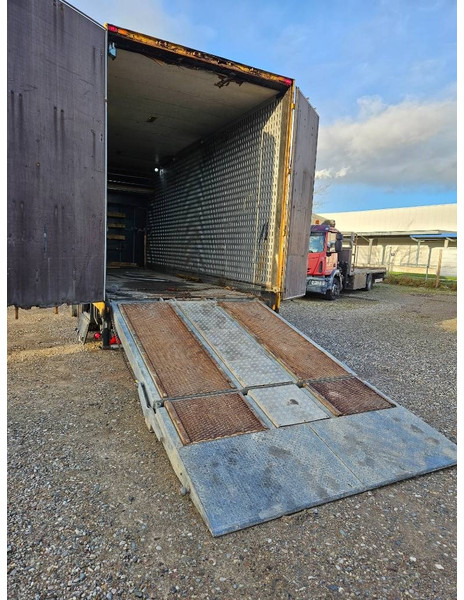 Montracon Racing// machinetrailer // Living area - Poolhaagis: pilt 4 Montracon Racing// machinetrailer // Living area - Poolhaagis: pilt 4