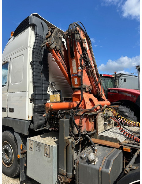 Volvo FH 12 460 6x2 with Terex 190.2E crane + remote - Sadulveok: pilt 5 Volvo FH 12 460 6x2 with Terex 190.2E crane + remote - Sadulveok: pilt 5