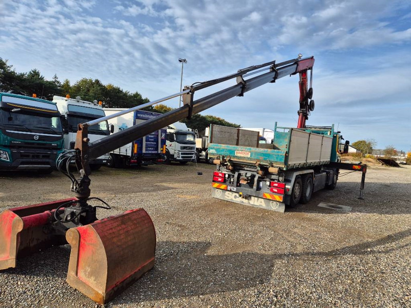 Scania P450 6x2/4 // HMF 2223 K4 // 3-way tip - Kraanaga veoauto: pilt 3 Scania P450 6x2/4 // HMF 2223 K4 // 3-way tip - Kraanaga veoauto: pilt 3