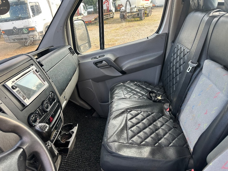 Volkswagen Crafter 2.5 TDI Car transporter - Kaubik: pilt 4 Volkswagen Crafter 2.5 TDI Car transporter - Kaubik: pilt 4