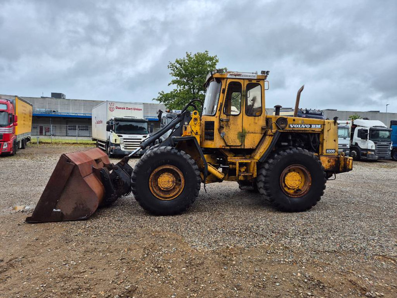 Volvo BM 4300 - Rataslaadur: pilt 2 Volvo BM 4300 - Rataslaadur: pilt 2
