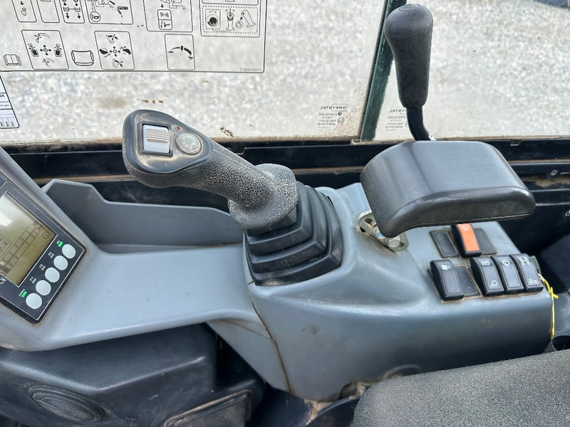 Miniekskavaator Yanmar SV 18 low hours // Tiltman S30: pilt 9 Miniekskavaator Yanmar SV 18 low hours // Tiltman S30: pilt 9