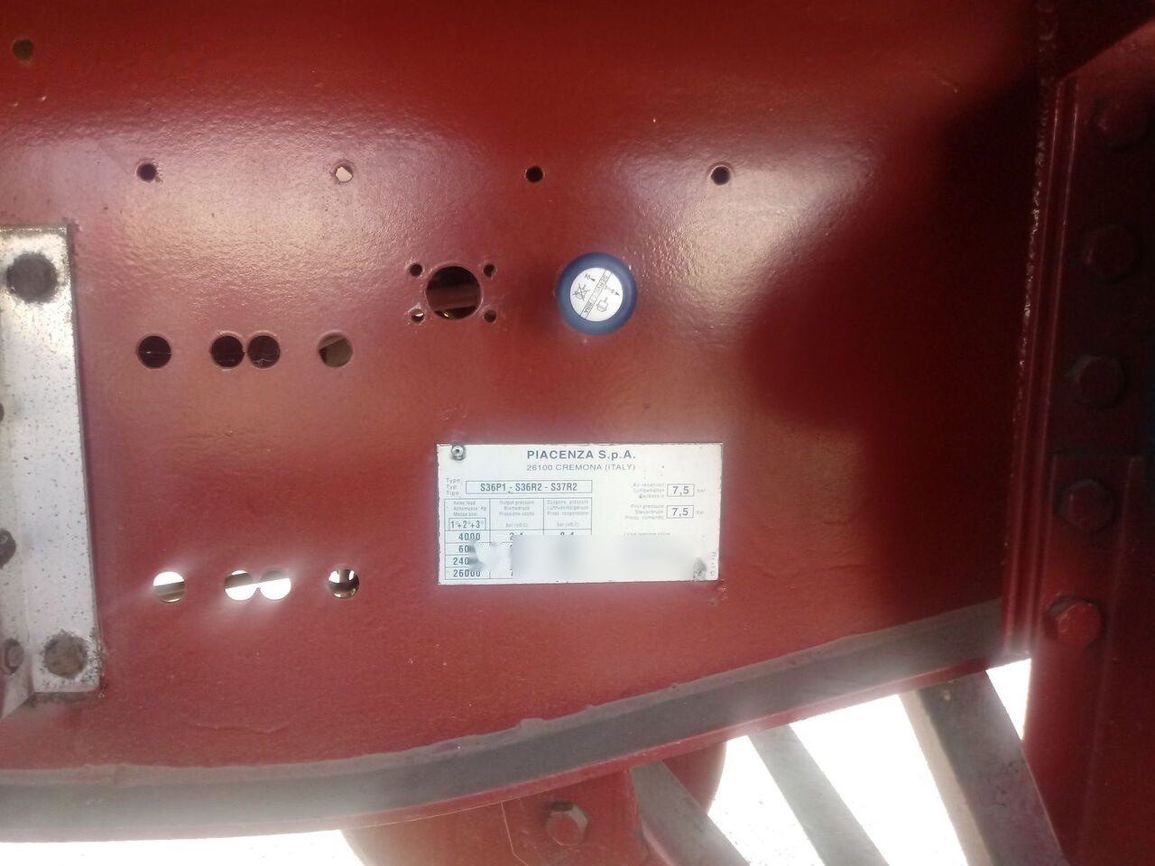 Piacenza TIGER 35 - Kallur-poolhaagis: pilt 3 Piacenza TIGER 35 - Kallur-poolhaagis: pilt 3