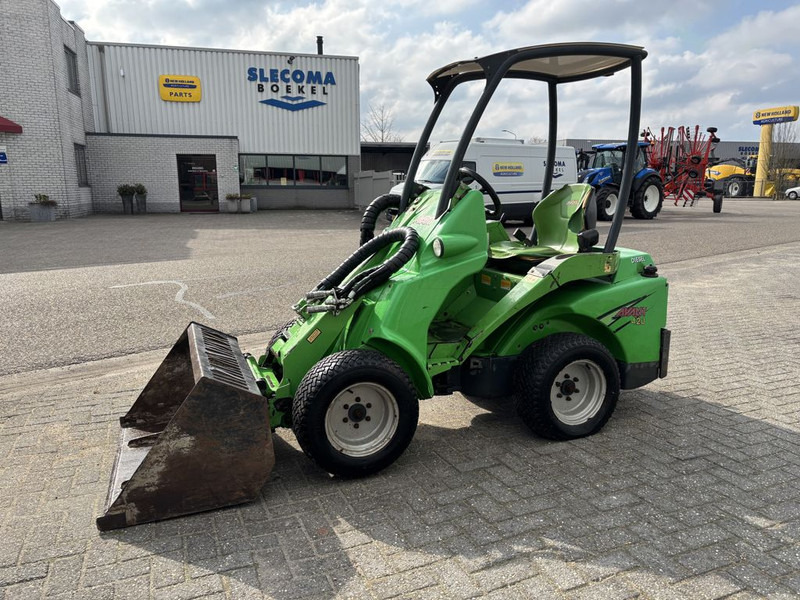 Avant 420 TDL Minishovel - Rataslaadur: pilt 1 Avant 420 TDL Minishovel - Rataslaadur: pilt 1
