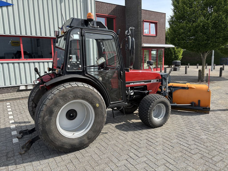 Case IH 2130 - Traktor: pilt 3 Case IH 2130 - Traktor: pilt 3