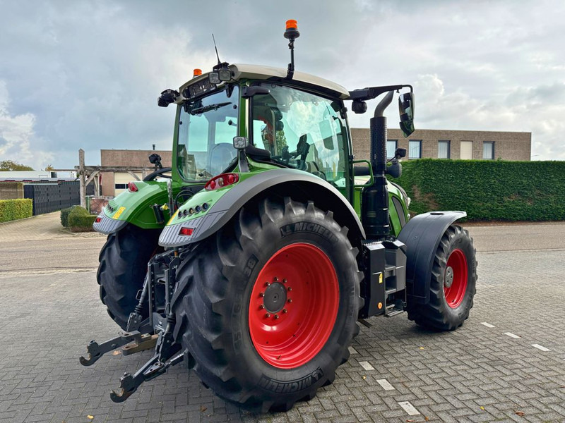 Fendt 720 S4 Vario Profi Plus - Traktor: pilt 3 Fendt 720 S4 Vario Profi Plus - Traktor: pilt 3