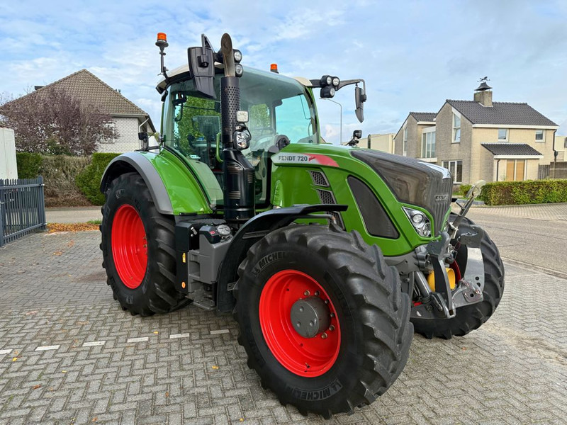 Fendt 720 S4 Vario Profi Plus - Traktor: pilt 4 Fendt 720 S4 Vario Profi Plus - Traktor: pilt 4