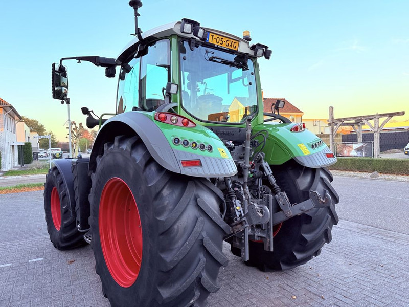 Fendt 724 S4 Profi Plus - Traktor: pilt 3 Fendt 724 S4 Profi Plus - Traktor: pilt 3