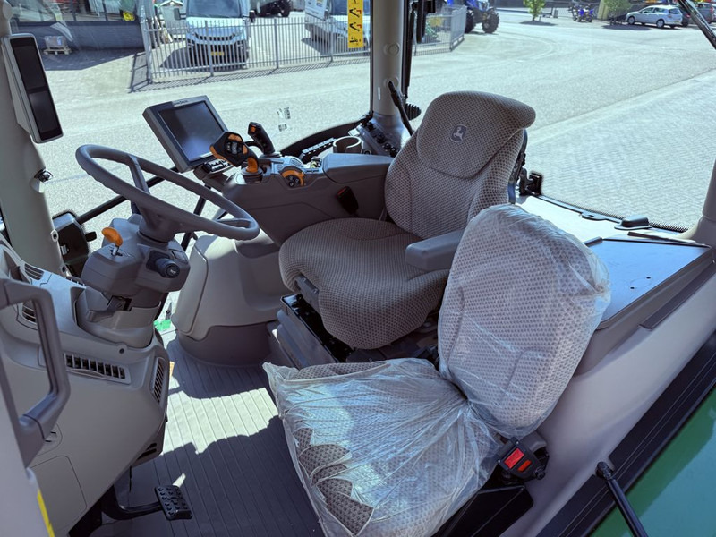 John Deere 6R130 Command Pro Autopowr - Traktor: pilt 5 John Deere 6R130 Command Pro Autopowr - Traktor: pilt 5
