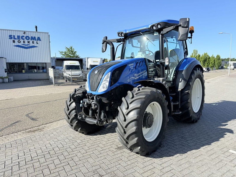 New Holland T5.140 Dynamic Command - Traktor: pilt 2 New Holland T5.140 Dynamic Command - Traktor: pilt 2