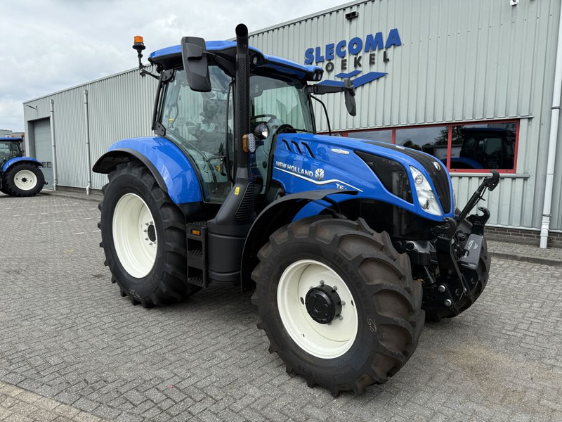 New Holland T6.145 AC STAGE V - Traktor: pilt 4 New Holland T6.145 AC STAGE V - Traktor: pilt 4