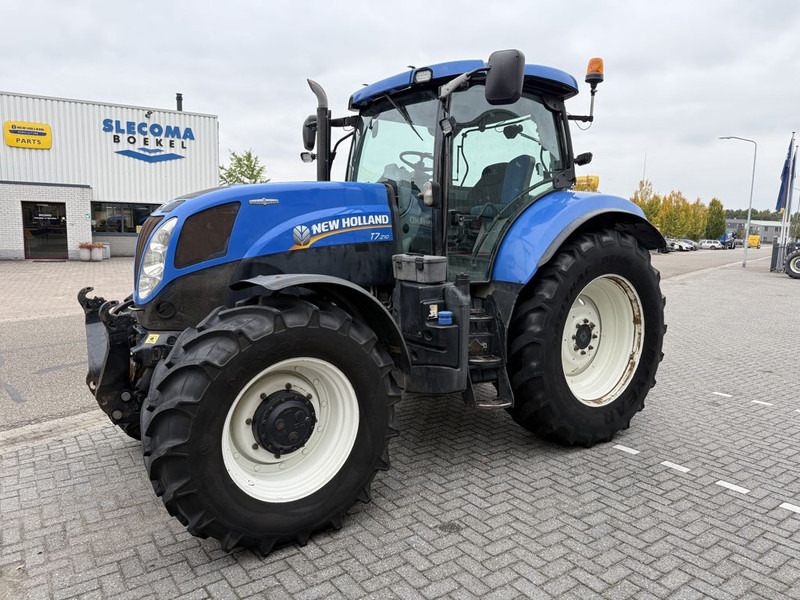 New Holland T7.210 Auto Command - Traktor: pilt 1 New Holland T7.210 Auto Command - Traktor: pilt 1