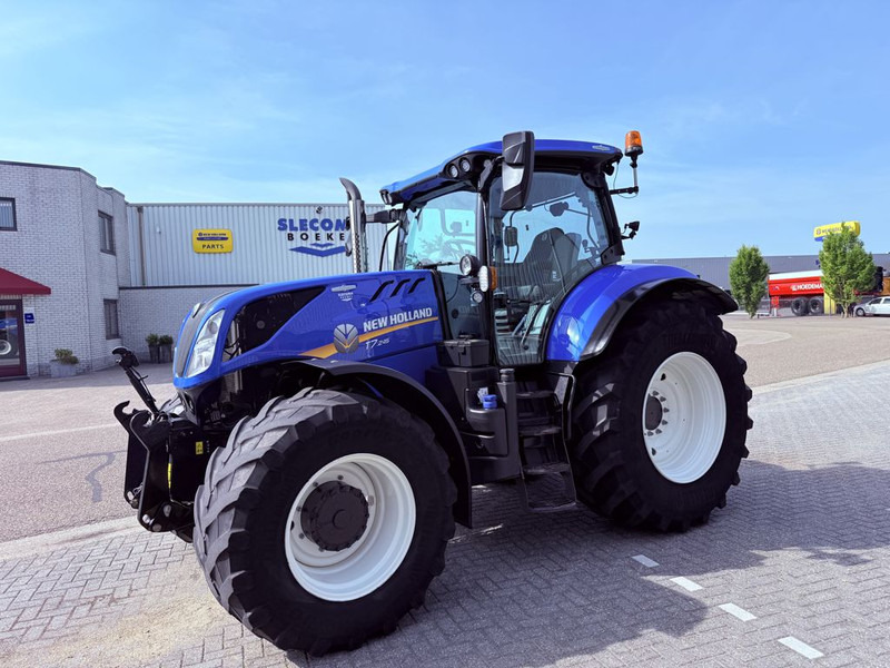 New Holland T7.245 AC STAGE V - Traktor: pilt 5 New Holland T7.245 AC STAGE V - Traktor: pilt 5