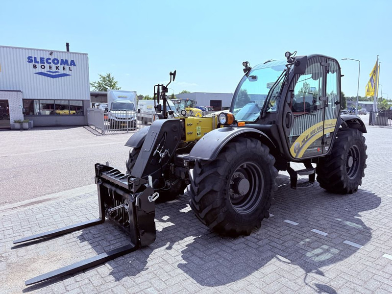 New Holland TH7.42 Telehandler - Teleskooplaadur: pilt 2 New Holland TH7.42 Telehandler - Teleskooplaadur: pilt 2
