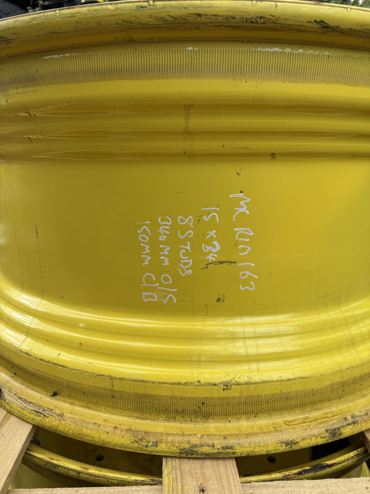 15X34 Used John Deere Rim - Velg - Põllutööseade: pilt 2 15X34 Used John Deere Rim - Velg - Põllutööseade: pilt 2