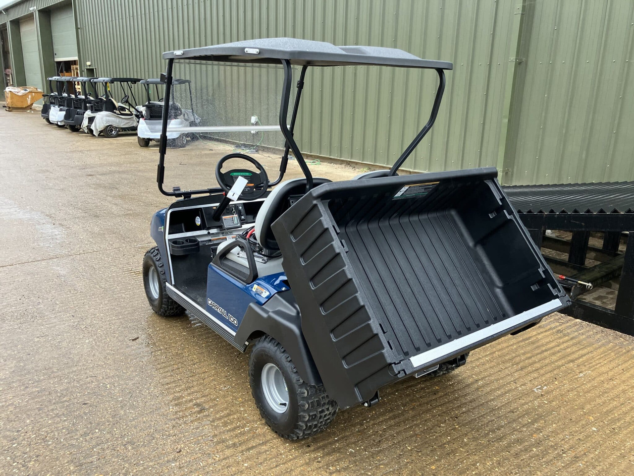 Club Car Carryall 100 Utility Vehicle - ATV: pilt 2 Club Car Carryall 100 Utility Vehicle - ATV: pilt 2
