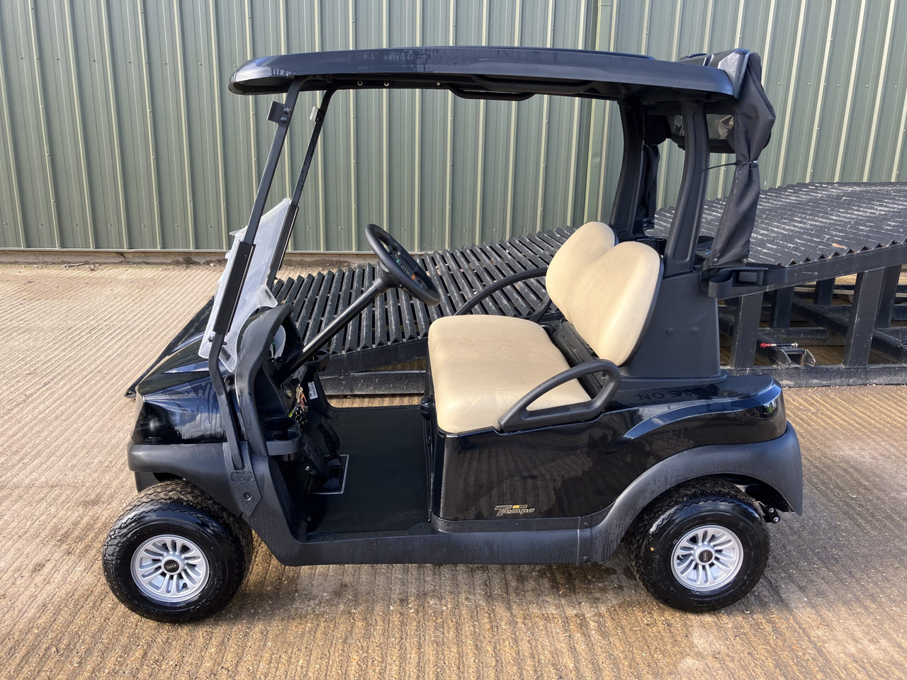 Club Car Tempo Golf Buggy - Golfiauto: pilt 2 Club Car Tempo Golf Buggy - Golfiauto: pilt 2