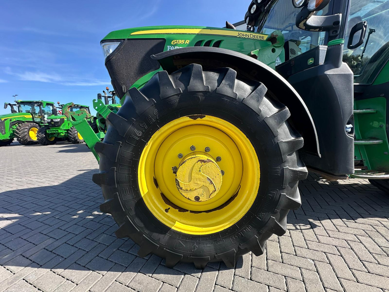 JOHN DEERE 6135R - Traktor: pilt 5 JOHN DEERE 6135R - Traktor: pilt 5
